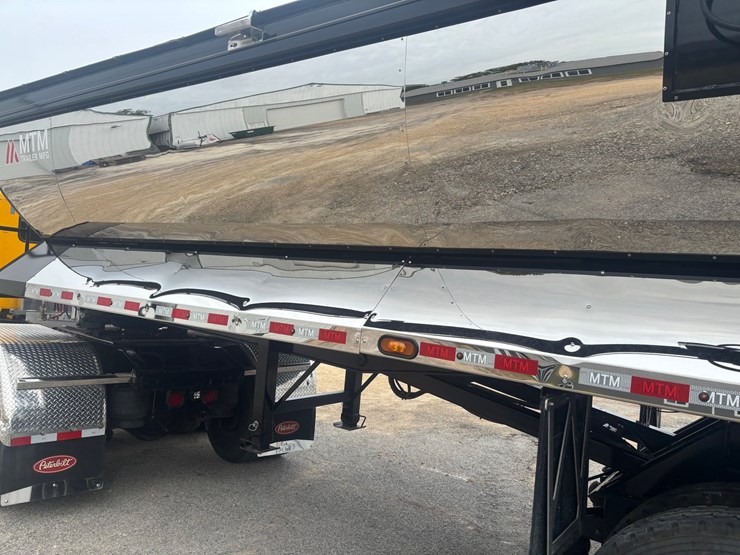2025-axle-end-dump-image-21