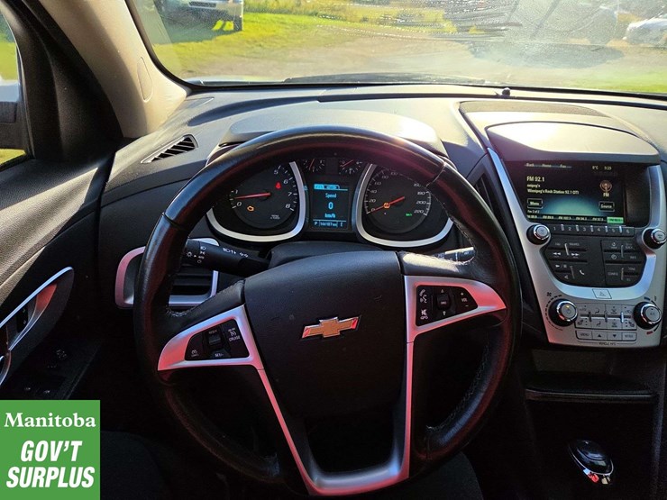 2017-chevrolet-equinox-image-18