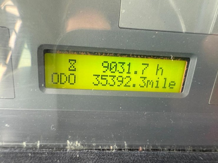 komatsu-hm350-2-image-63