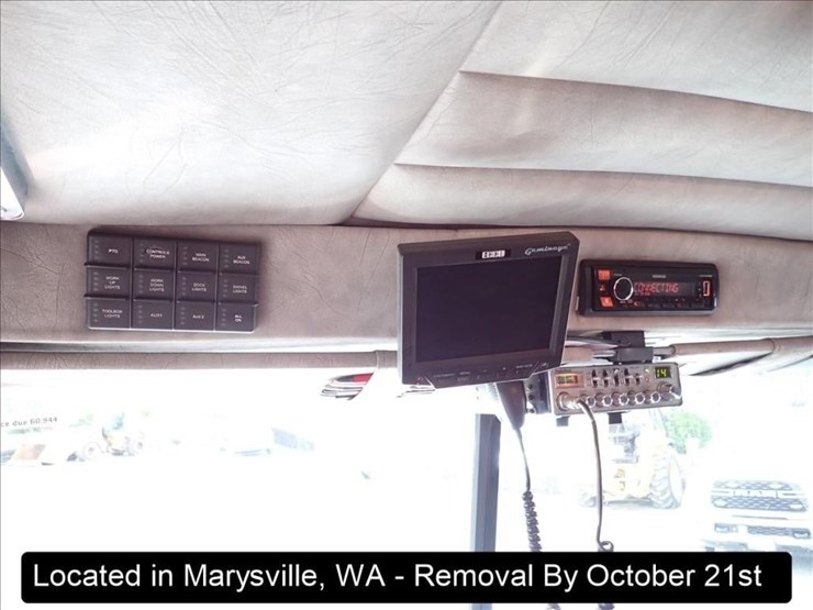 2005-peterbilt-379-image-78