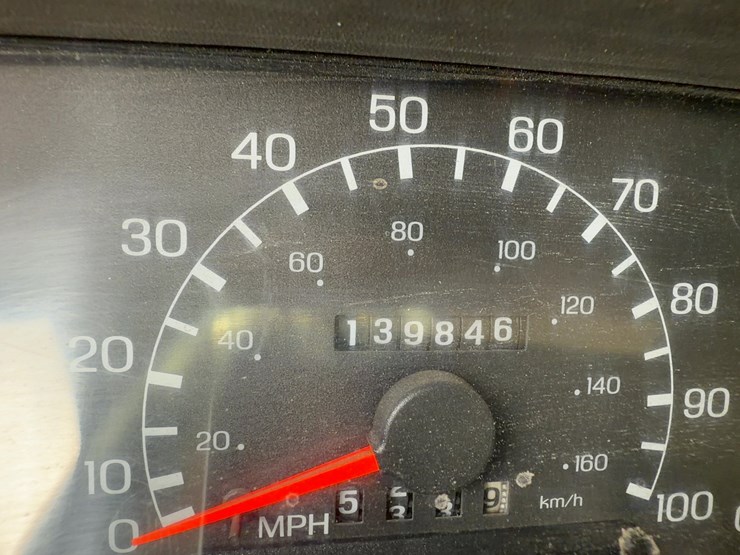 2006-ford-f650-xlt-image-29