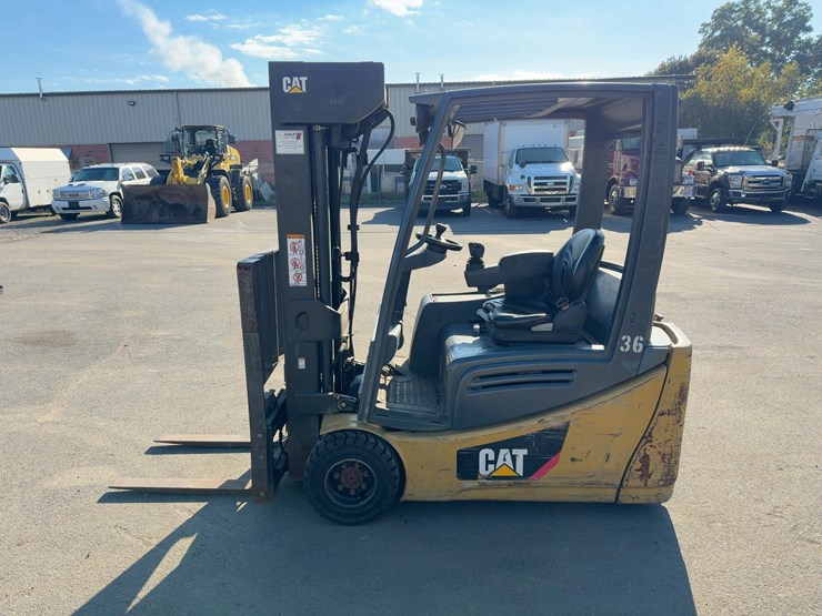 2011-caterpillar-2et4000-image-2