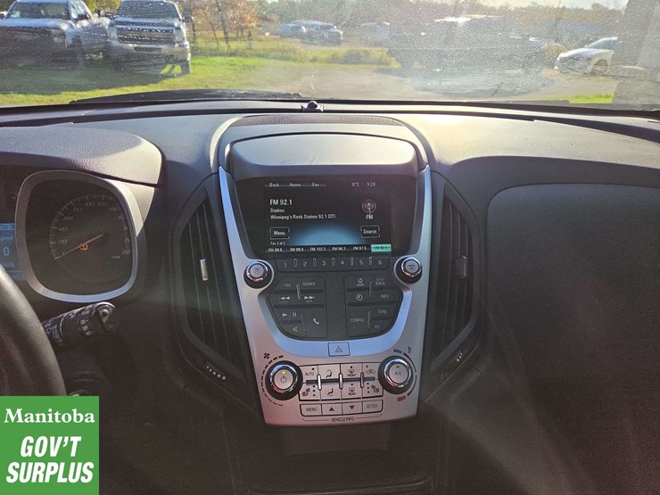 2017-chevrolet-equinox-image-19