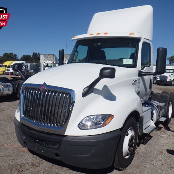 2019 INTERNATIONAL LT