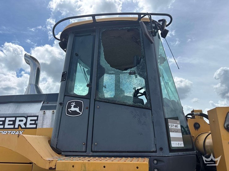 2017-deere-524k-image-11