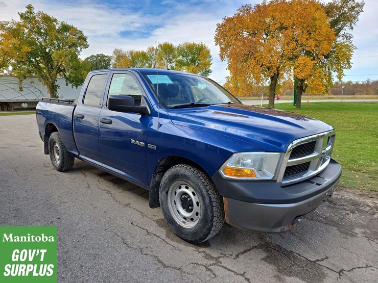 2010-dodge-ram-1500-image-2