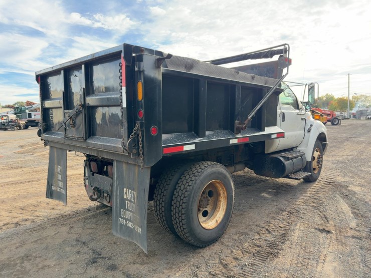 2006-ford-f650-xlt-image-5