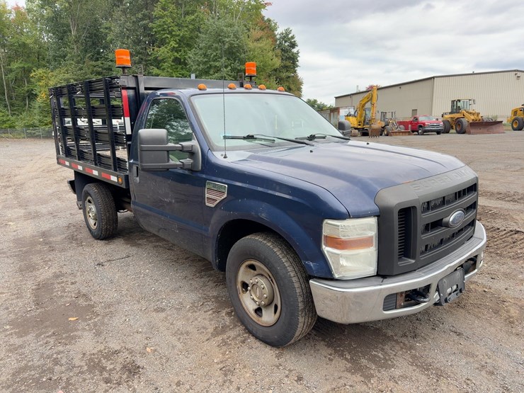 2010-ford-f350-xl-image-7