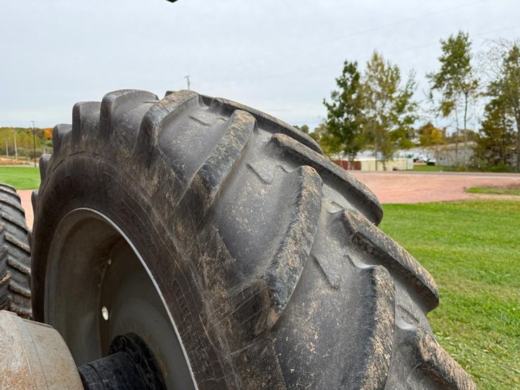 agco-dt240a-image-11