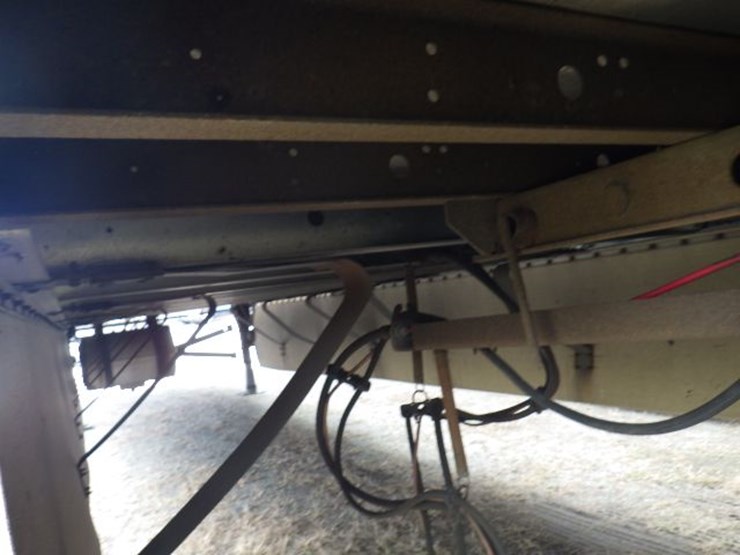 2010-utility-reefer-image-20