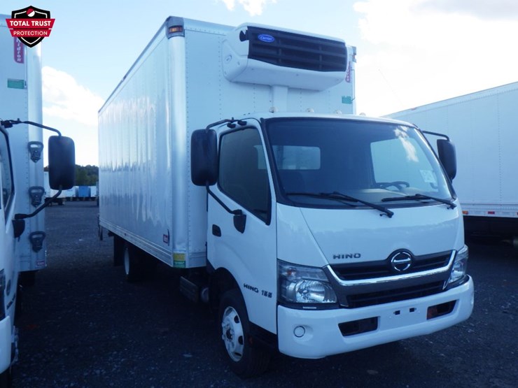 2019-hino-155-image-3