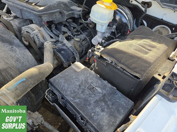 2013-dodge-1500-image-25