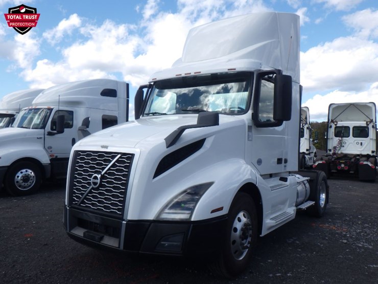 2019-volvo-vnr300-image-1