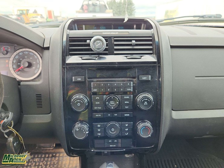 2012-ford-escape-xlt-image-22