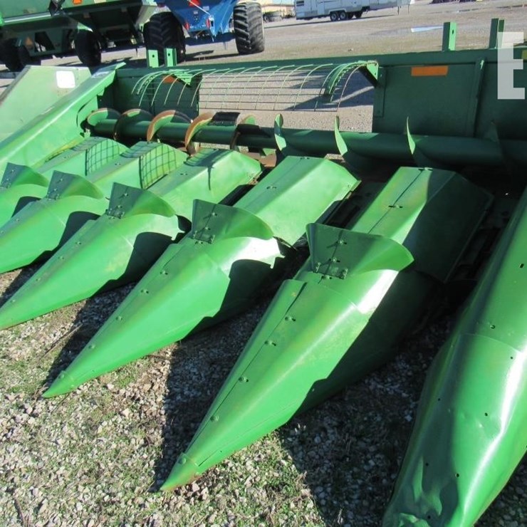 JOHN DEERE 643