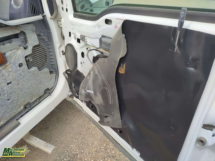 2011-ford-f550-image-18
