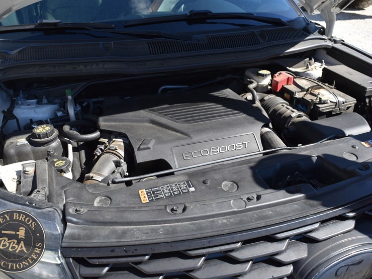 2018-ford-explorer-image-59