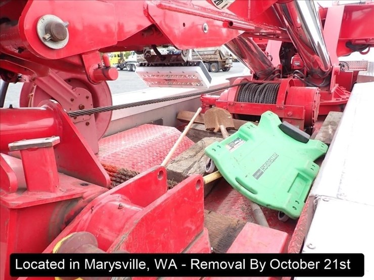 2005-peterbilt-379-image-39