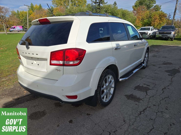 2014-dodge-journey-image-4