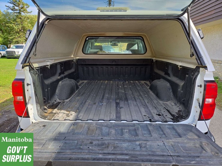 2014-chevrolet-silverado-1500-image-24