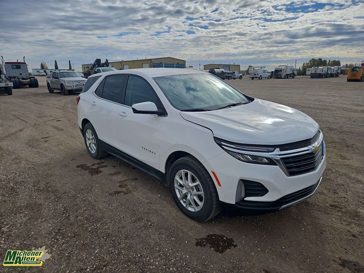 2022-chevrolet-equinox-image-2