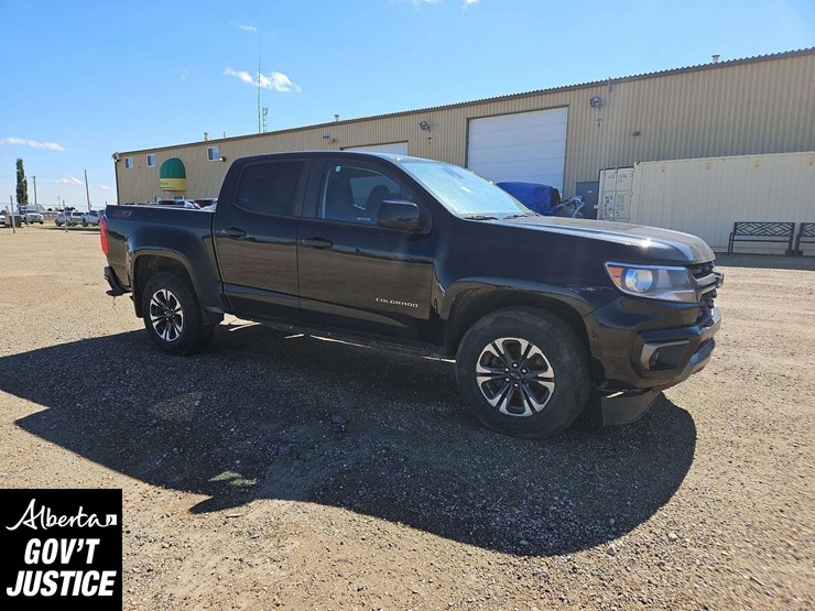 2022-chevrolet-colorado-image-3