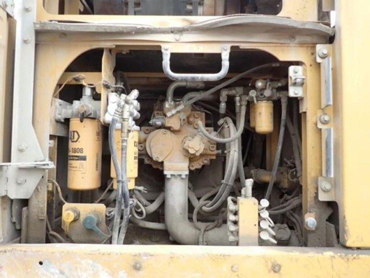 2015-caterpillar-336el-image-60