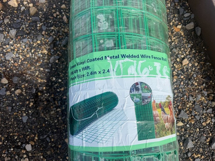 #8390-•-green-vinyl-coated-lawn-fence-image-2