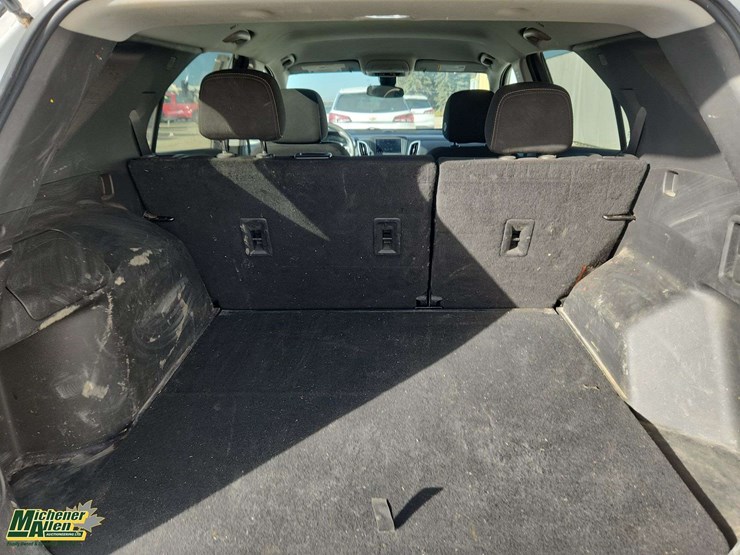 2022-chevrolet-equinox-image-21