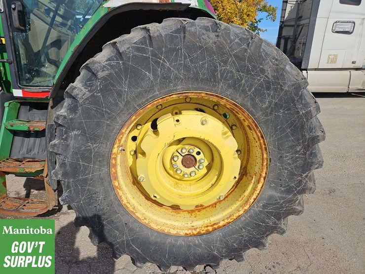 john-deere-740-image-11