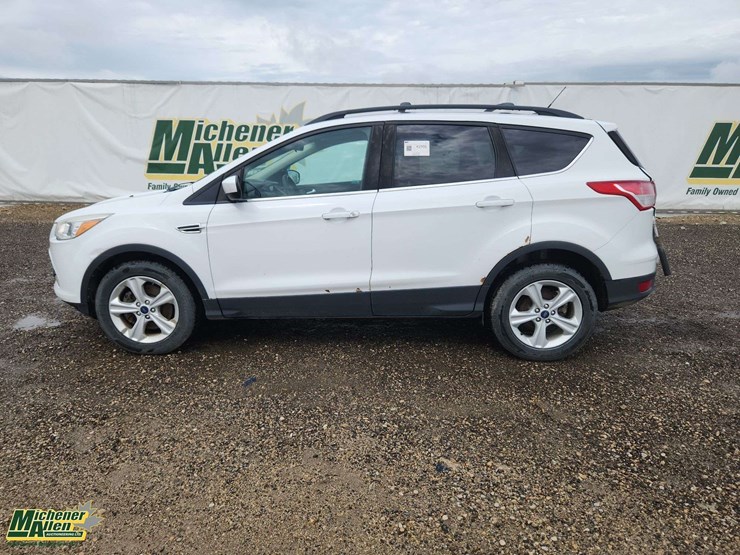 2015-ford-escape-se-image-5
