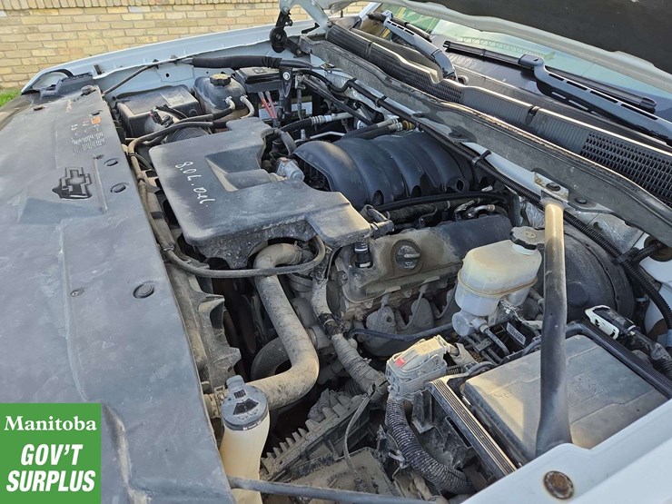 2015-chevrolet-silverado-1500-image-33