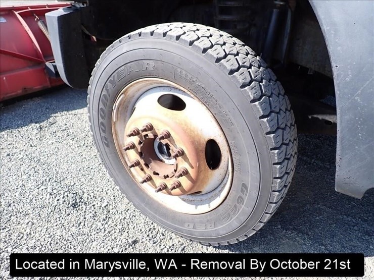 2011-ford-f550-image-24