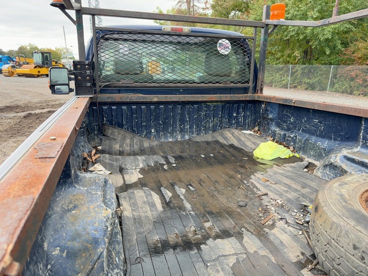 2012-ford-f350-xl-image-13
