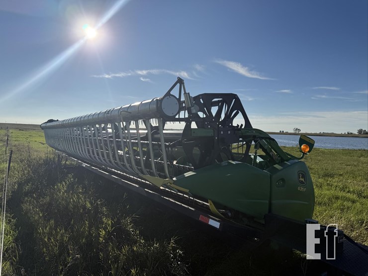 2014-john-deere-635f-image-1