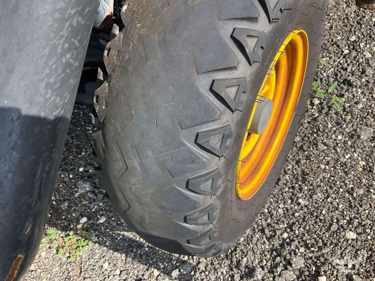 john-deere-gator-image-22