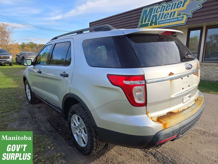 2013-ford-explorer-image-3