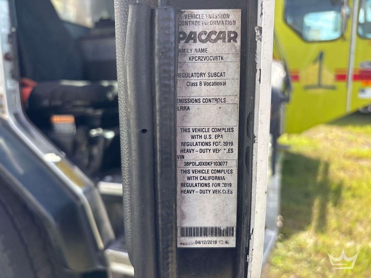2019-peterbilt-520-image-15