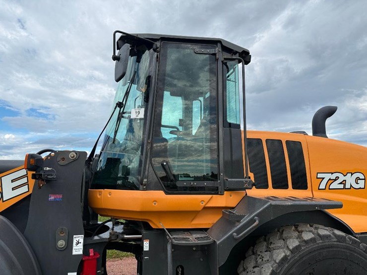 2019-case-721g-image-12