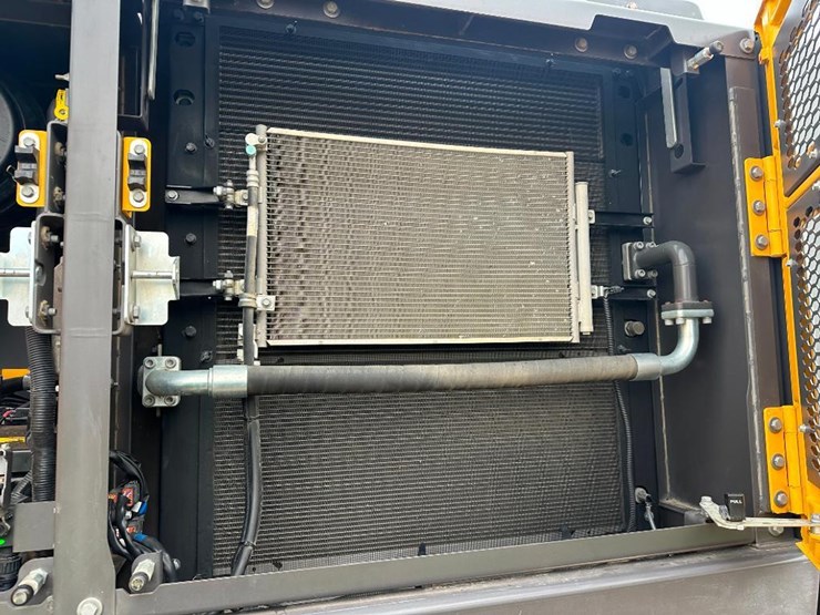 volvo-ec250e-lr-image-43