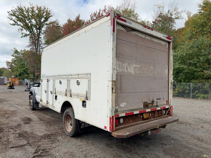 2016-ford-f550-xl-image-3