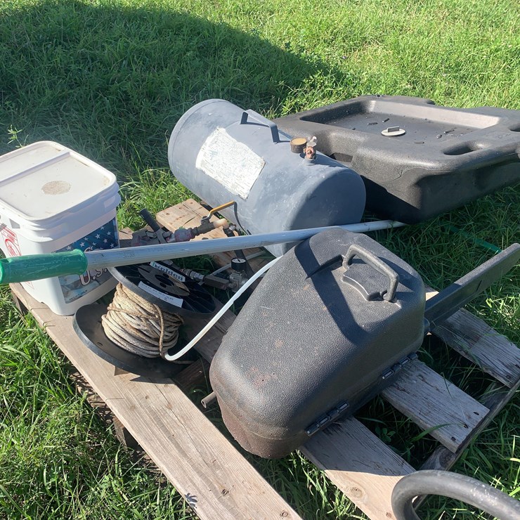 Pallet of Miscellaneous Items
