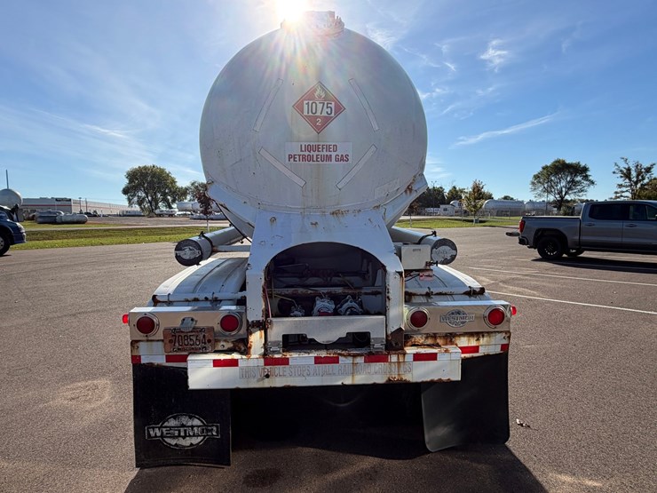 #1848-•-1997-leslie-44'-tanker-trailer-image-6