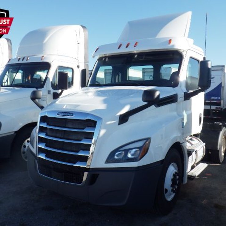2019 FREIGHTLINER CASCADIA 126