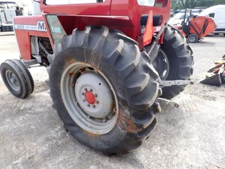 massey-ferguson-255-image-28