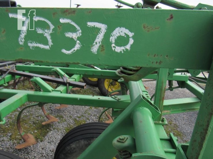 john-deere-1010-image-5
