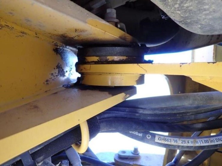 2015-deere-544k-image-49