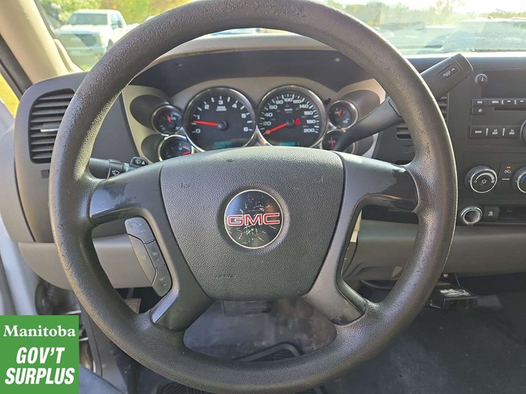 2010-gmc-sierra-2500hd-image-17