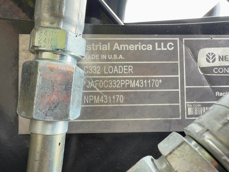 2023-new-holland-c332-image-27