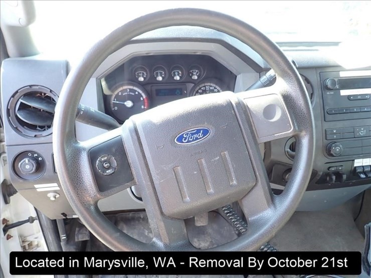 2011-ford-f550-image-18